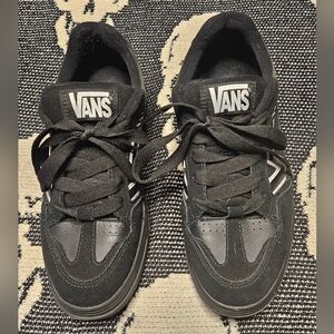 Vans Womens Sneakers - Size 9 - Preowned